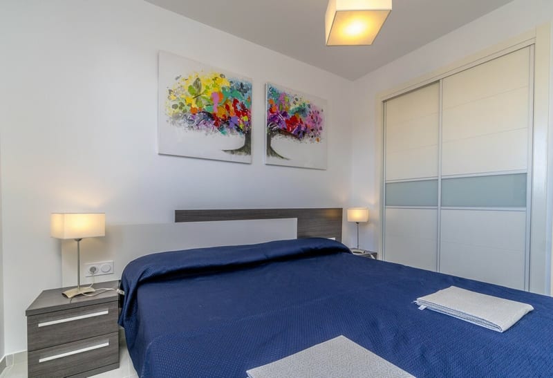 Open photo Listing photo