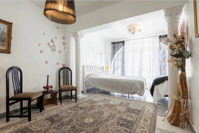 Open photo Listing photo