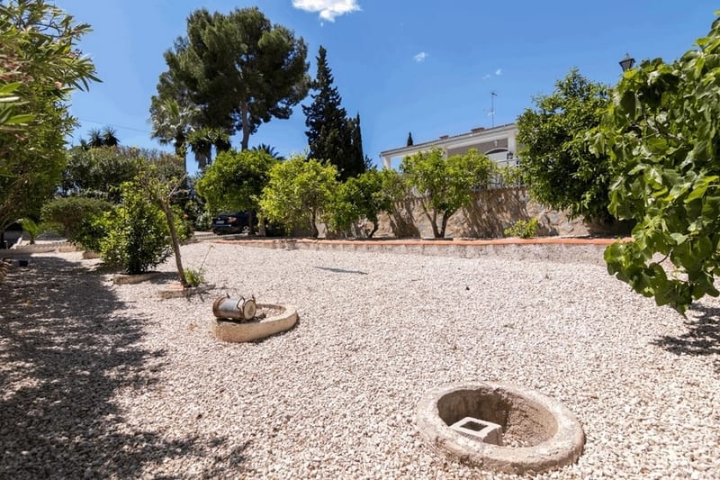Open photo Listing photo