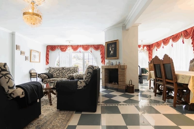 Open photo Listing photo