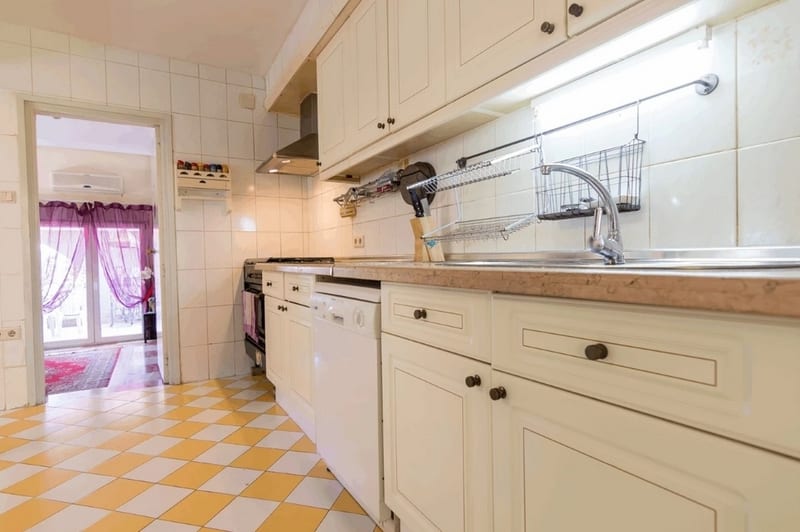 Open photo Listing photo