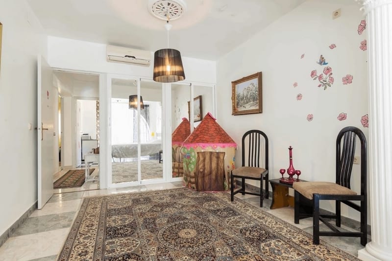 Open photo Listing photo