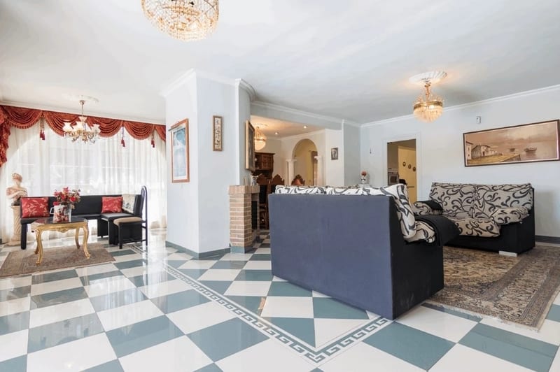 Open photo Listing photo