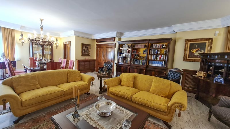 Open photo Listing photo