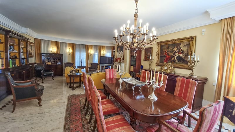 Open photo Listing photo
