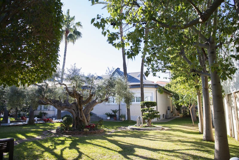 Open photo Listing photo