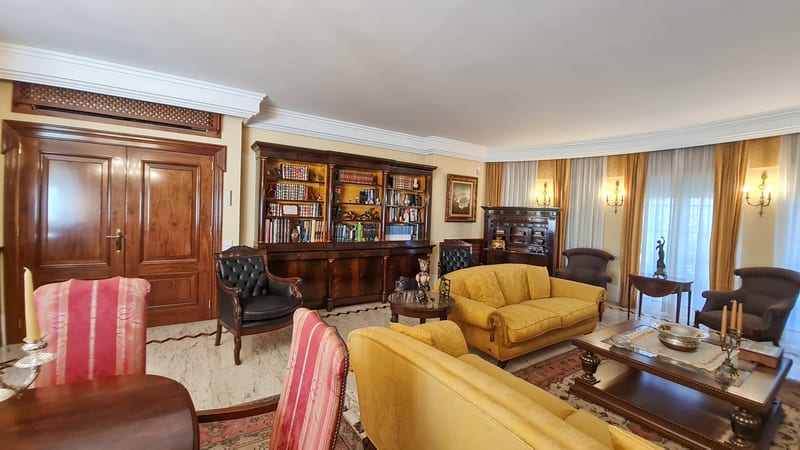 Open photo Listing photo