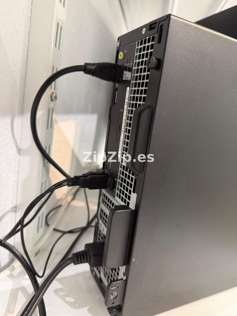 Open photo Listing photo