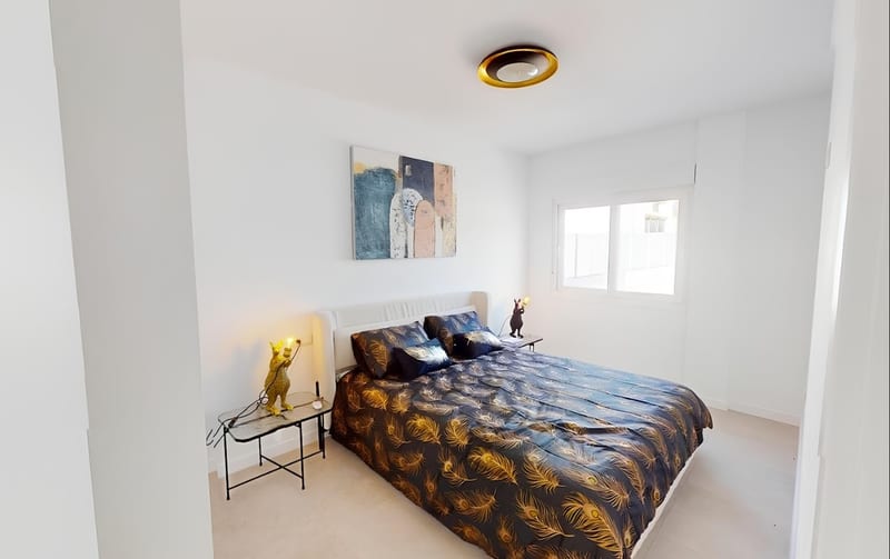 Open photo Listing photo