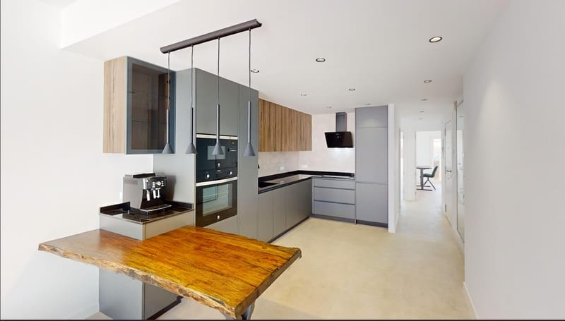 Open photo Listing photo