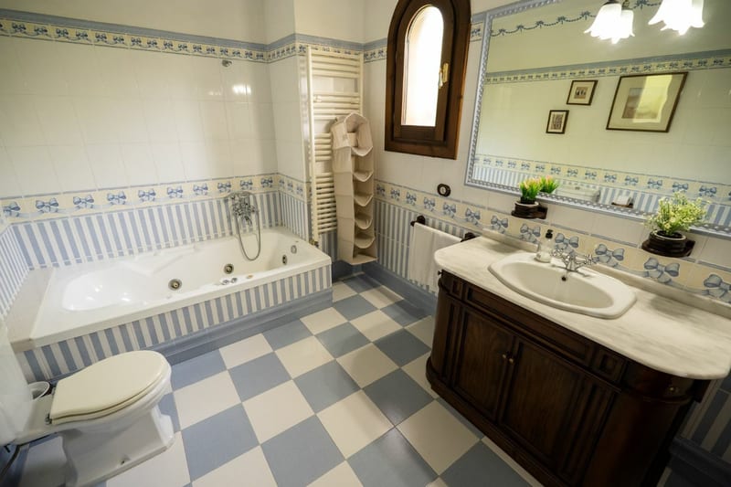 Open photo Listing photo