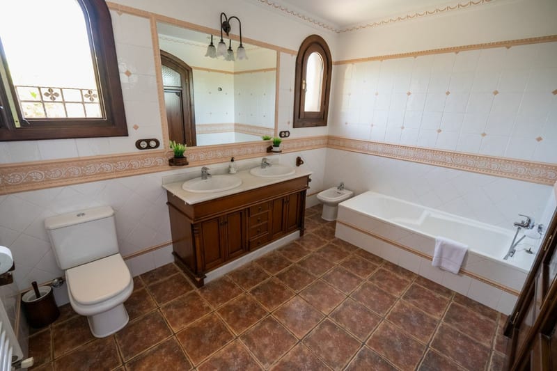 Open photo Listing photo