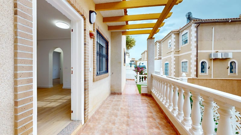Open photo Listing photo