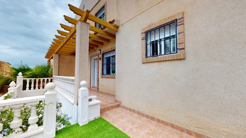 Open photo Listing photo