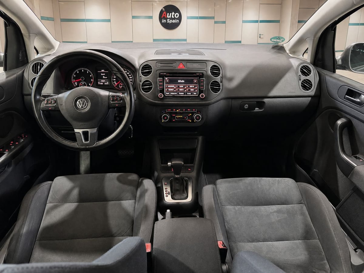 Open photo Listing photo
