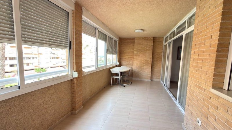 Open photo Listing photo