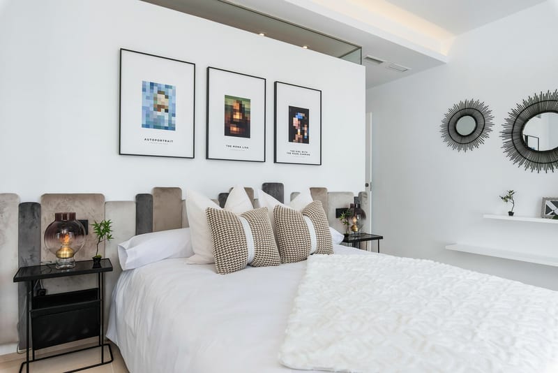 Open photo Listing photo