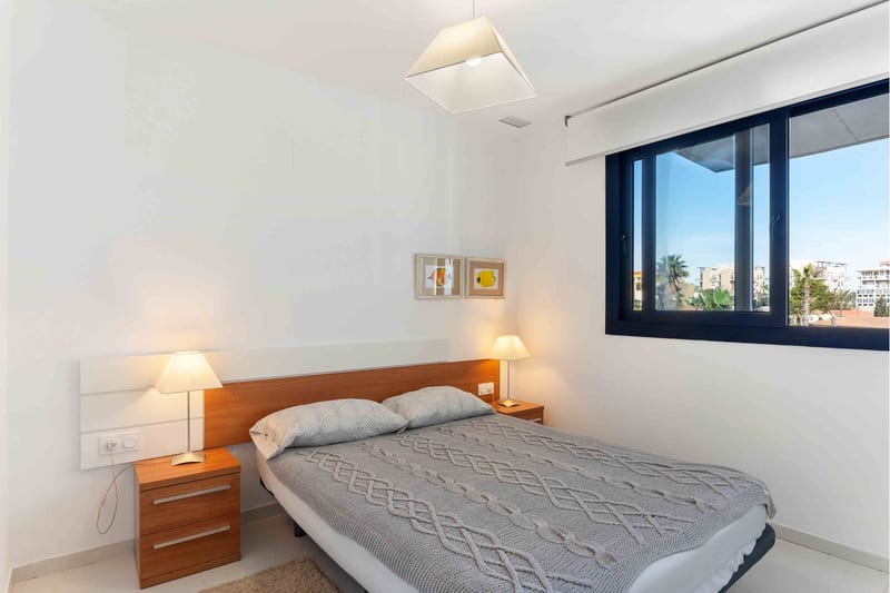 Open photo Listing photo