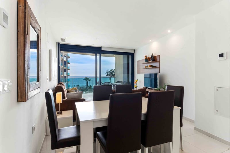 Open photo Listing photo
