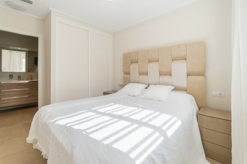 Open photo Listing photo
