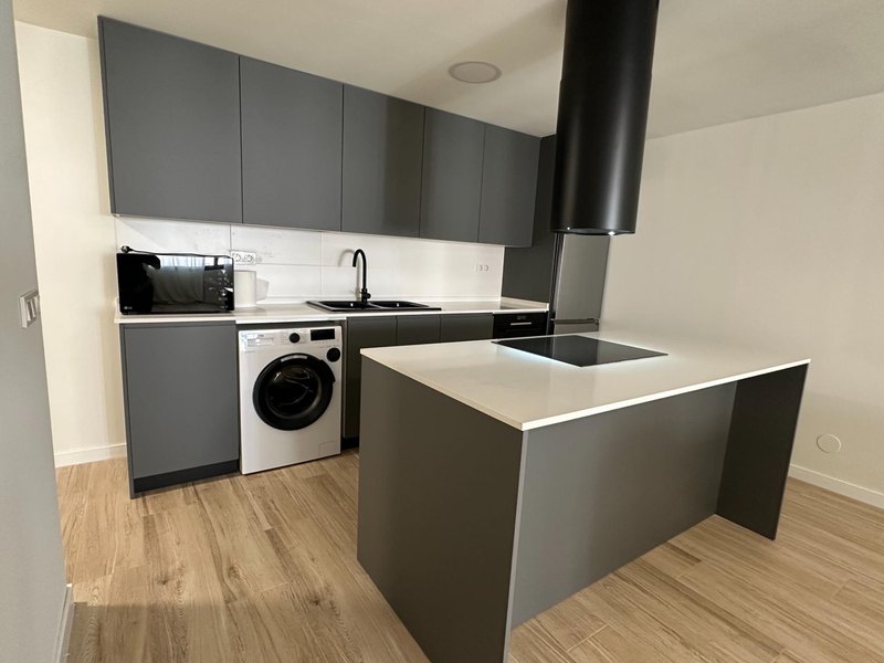 Open photo Listing photo