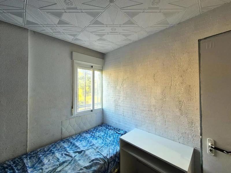 Open photo Listing photo