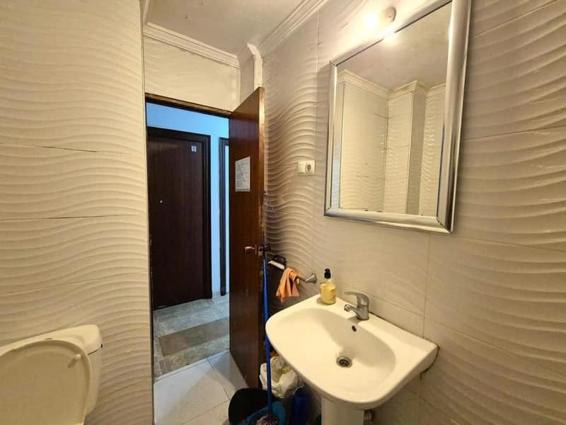 Open photo Listing photo