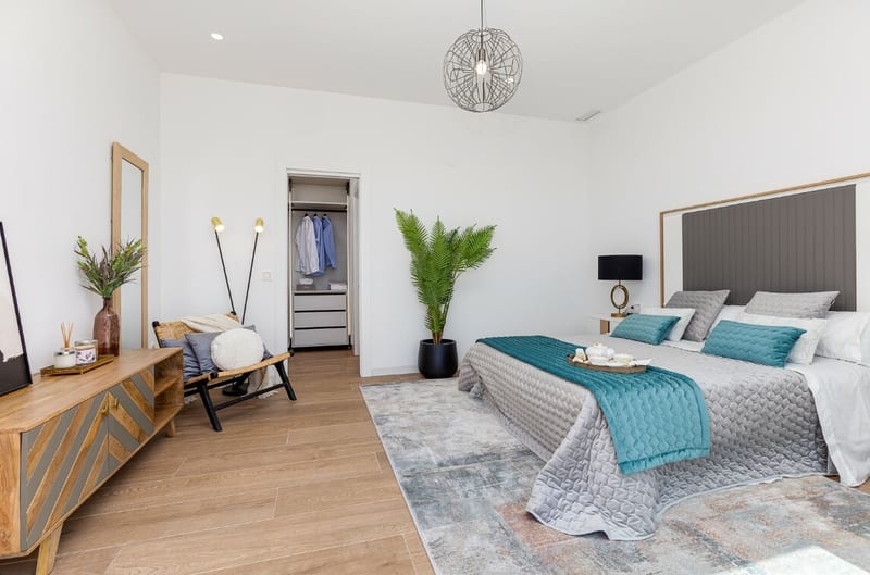 Open photo Listing photo