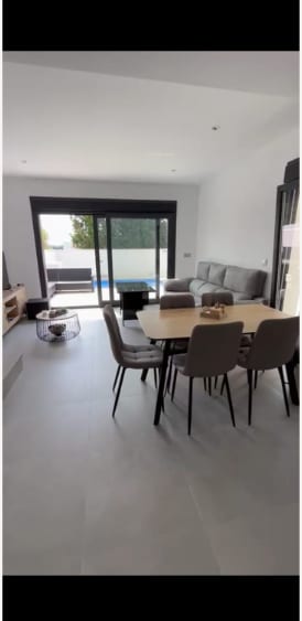 Open photo Listing photo