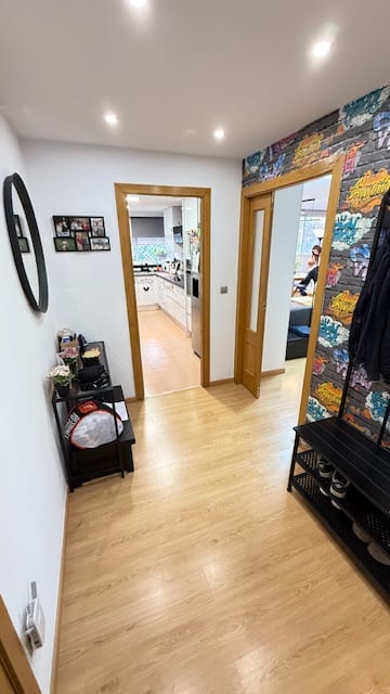 Open photo Listing photo
