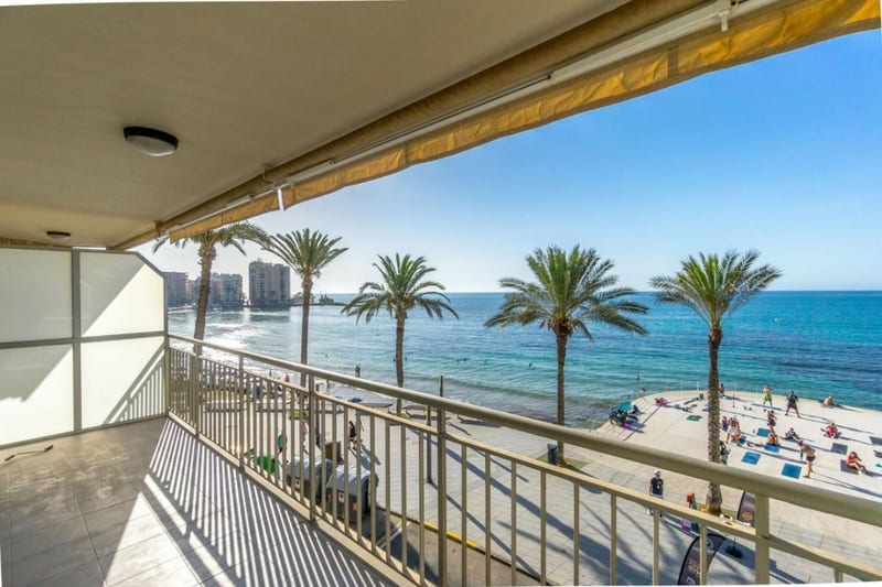 Open photo Listing photo