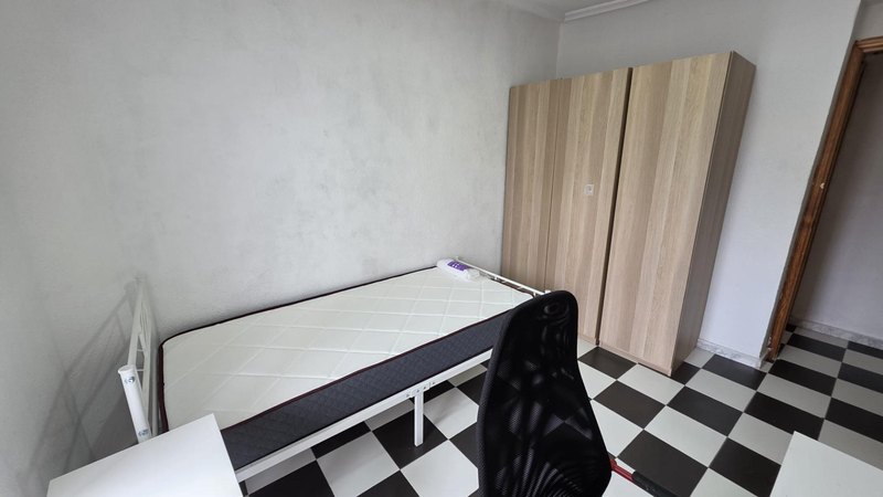 Open photo Listing photo