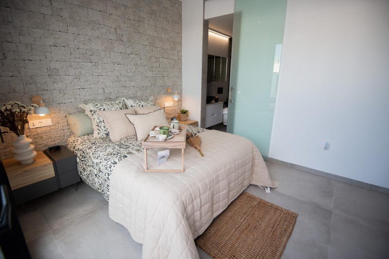 Open photo Listing photo
