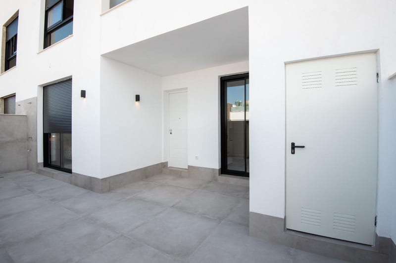 Open photo Listing photo