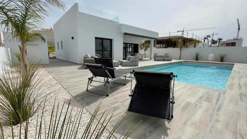 Open photo Listing photo