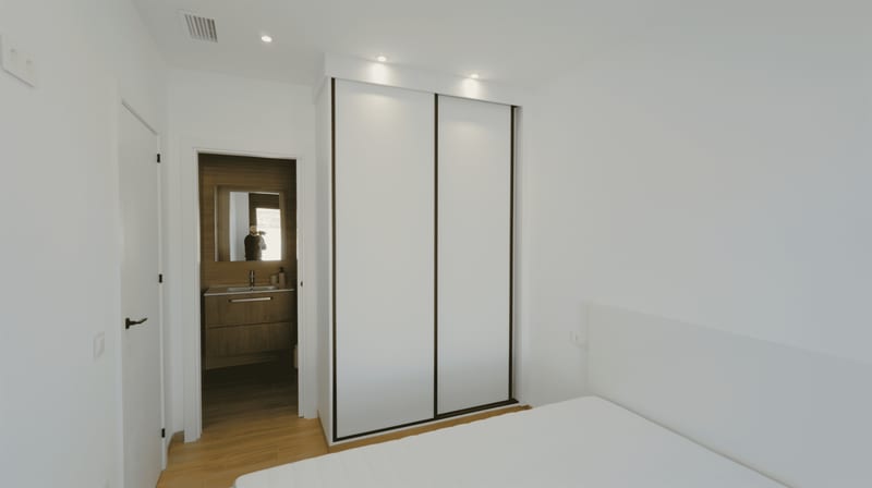 Open photo Listing photo