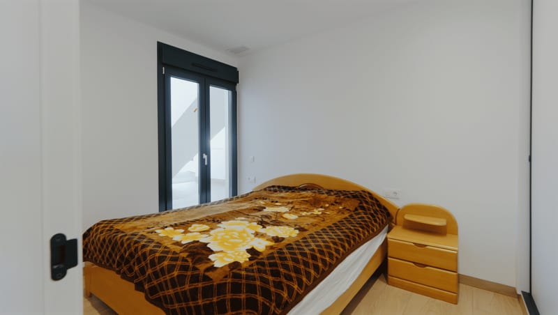 Open photo Listing photo