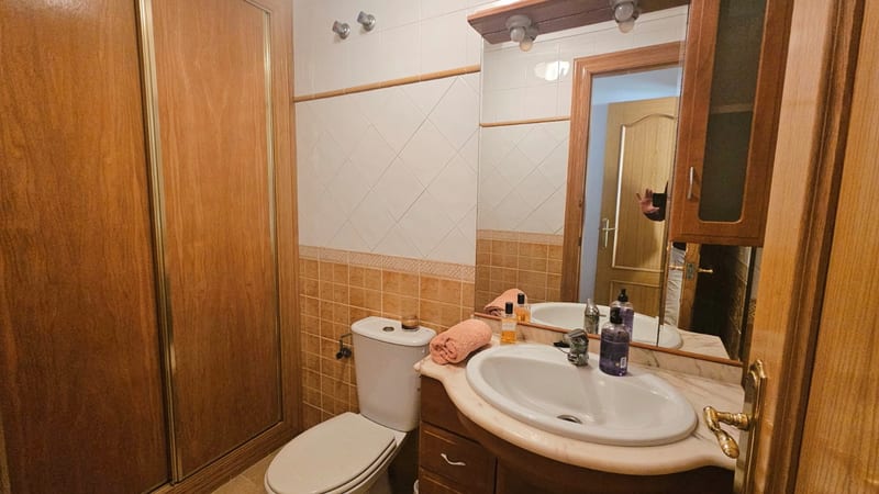 Open photo Listing photo
