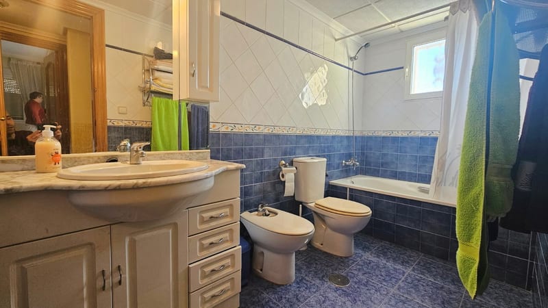 Open photo Listing photo