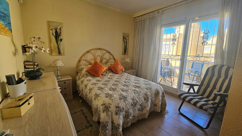 Open photo Listing photo