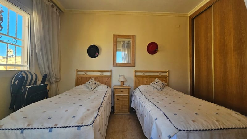 Open photo Listing photo