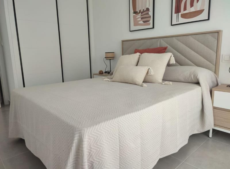 Open photo Listing photo
