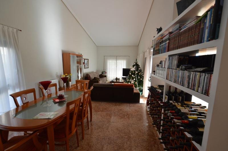 Open photo Listing photo