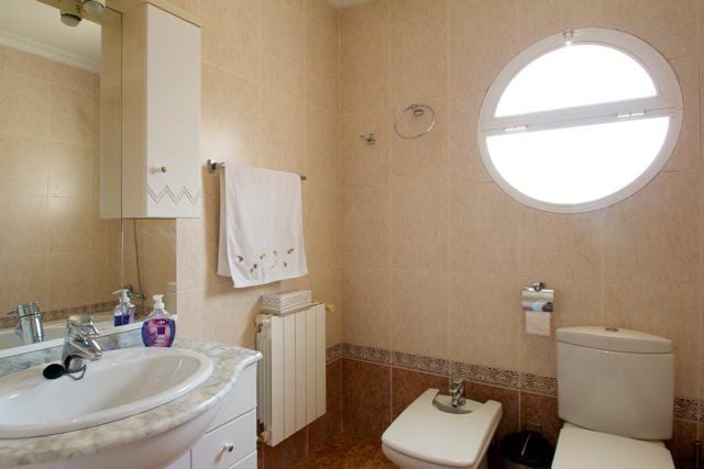 Open photo Listing photo
