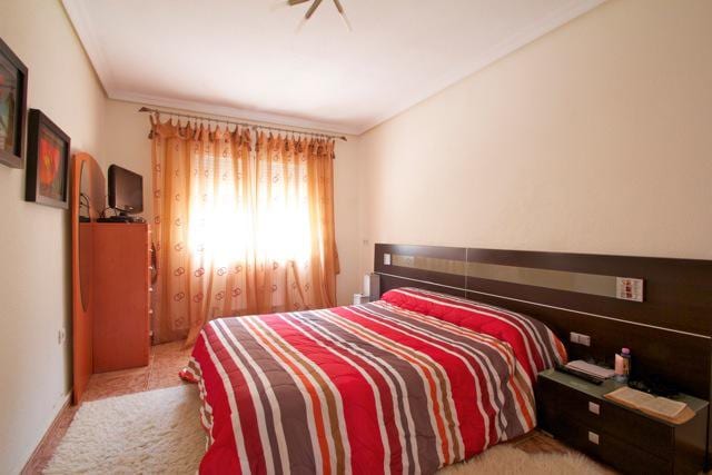 Open photo Listing photo