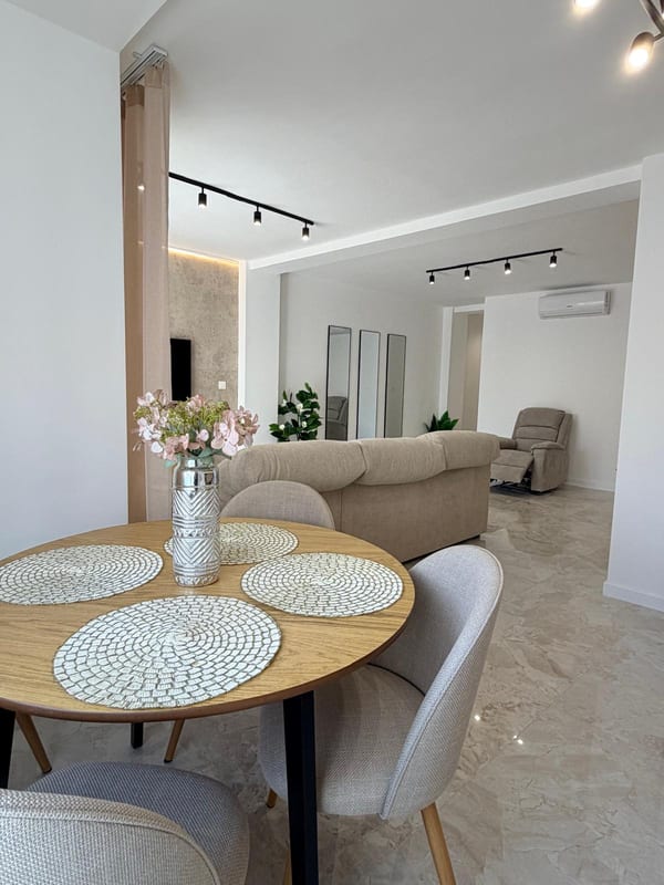 Open photo Listing photo