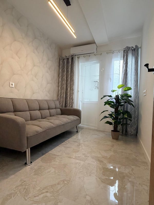 Open photo Listing photo