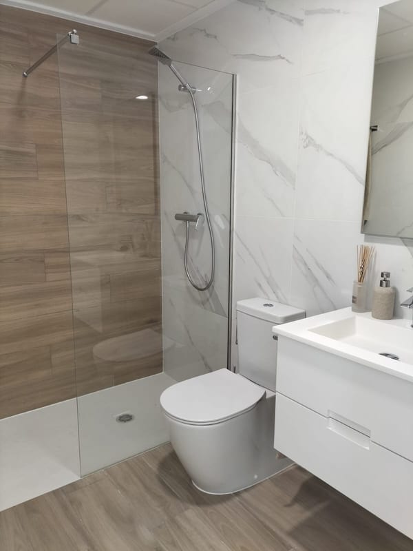 Open photo Listing photo