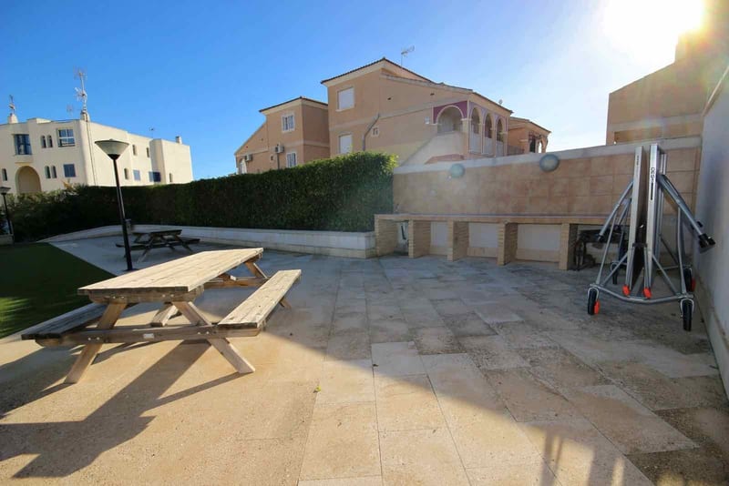 Open photo Listing photo