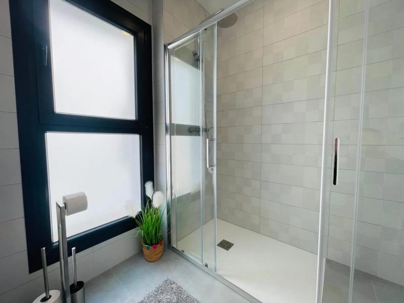 Open photo Listing photo